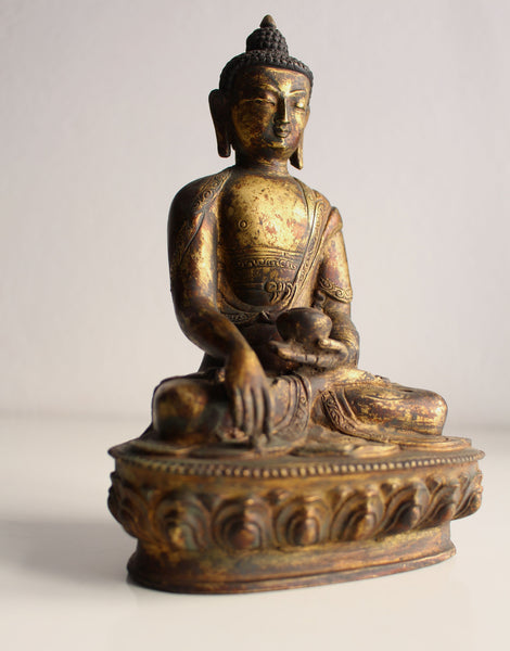 Shakyamuni Antiqued 8 inch Statue
